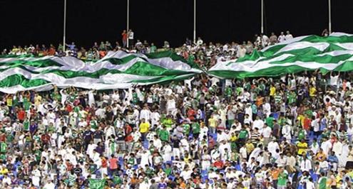 خاص .. الأهلي يبيع تذاكر لقاء الشعلة في أسواق "العروس"